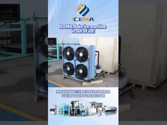 Deshielo en curso de la máquina de hielo en flocos