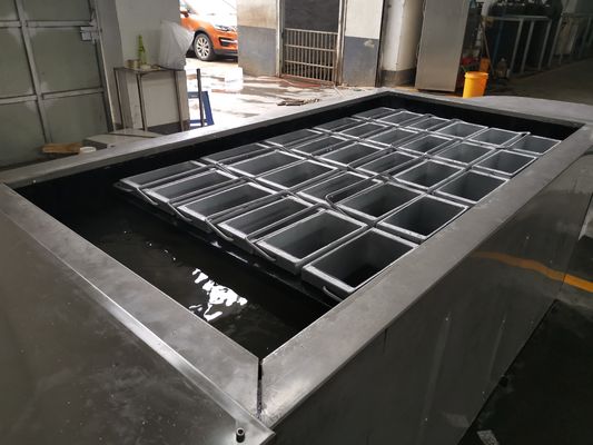 Agua salada industrial de la máquina de hielo del bloque de la refrigeración de la salmuera 2T/24H para la fábrica de hielo/la conservación en cámara frigorífica/el enfriamiento/fresco
